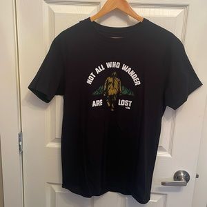 🖤The North Face , black t- shirt Medium